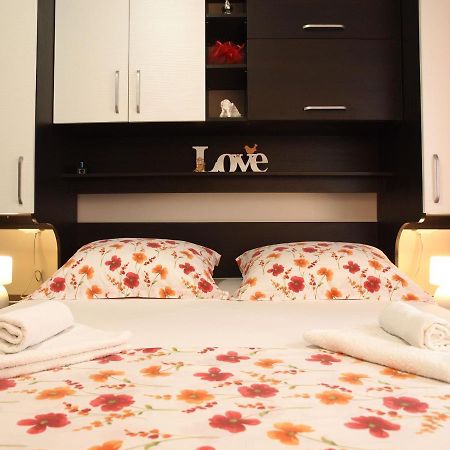 Apartman Mario Макарска Экстерьер фото