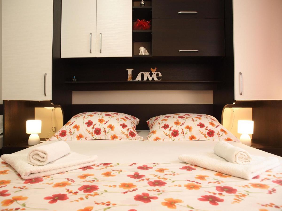 Apartman Mario Макарска Экстерьер фото