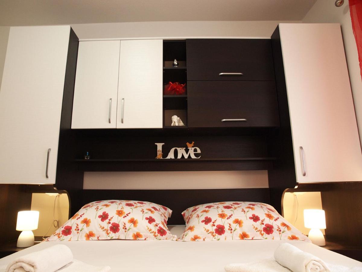 Apartman Mario Макарска Экстерьер фото
